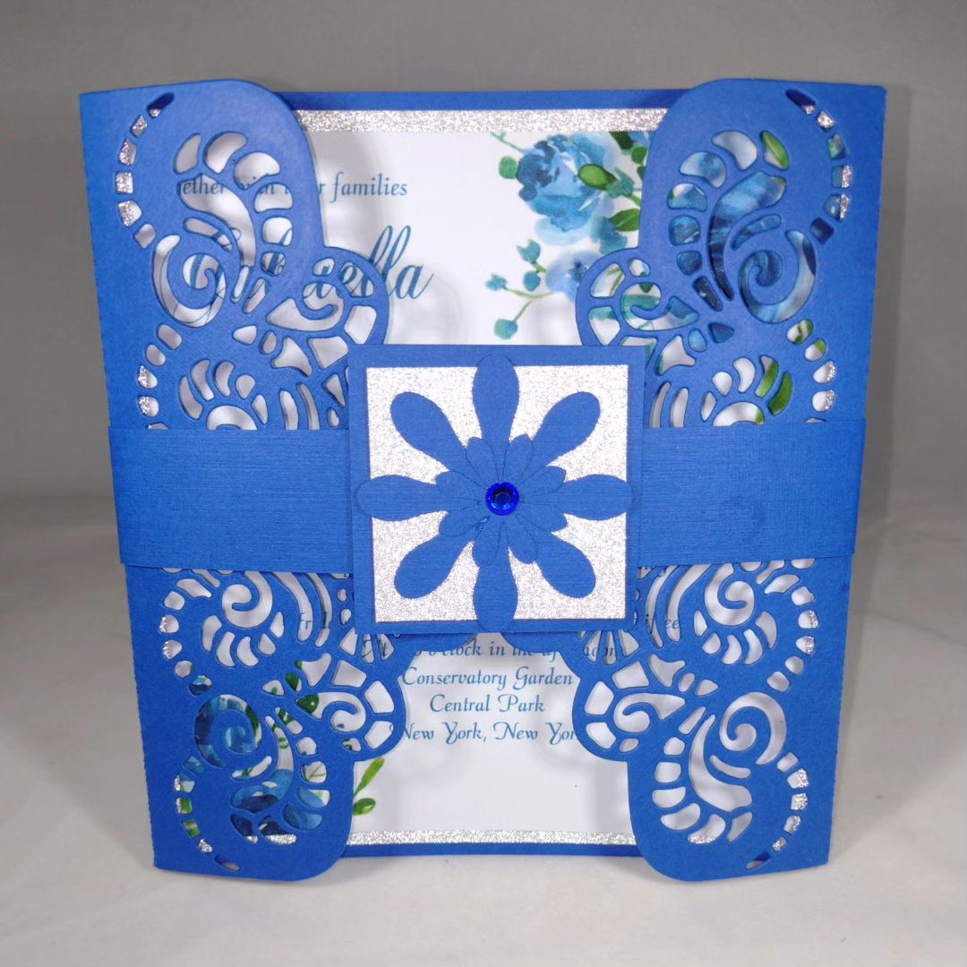 Gate Fold Lace